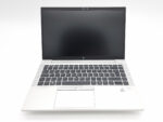 Frontalansicht des HP EliteBook 840 G7 Laptops mit geöffnetem Display und sichtbarer Tastatur.